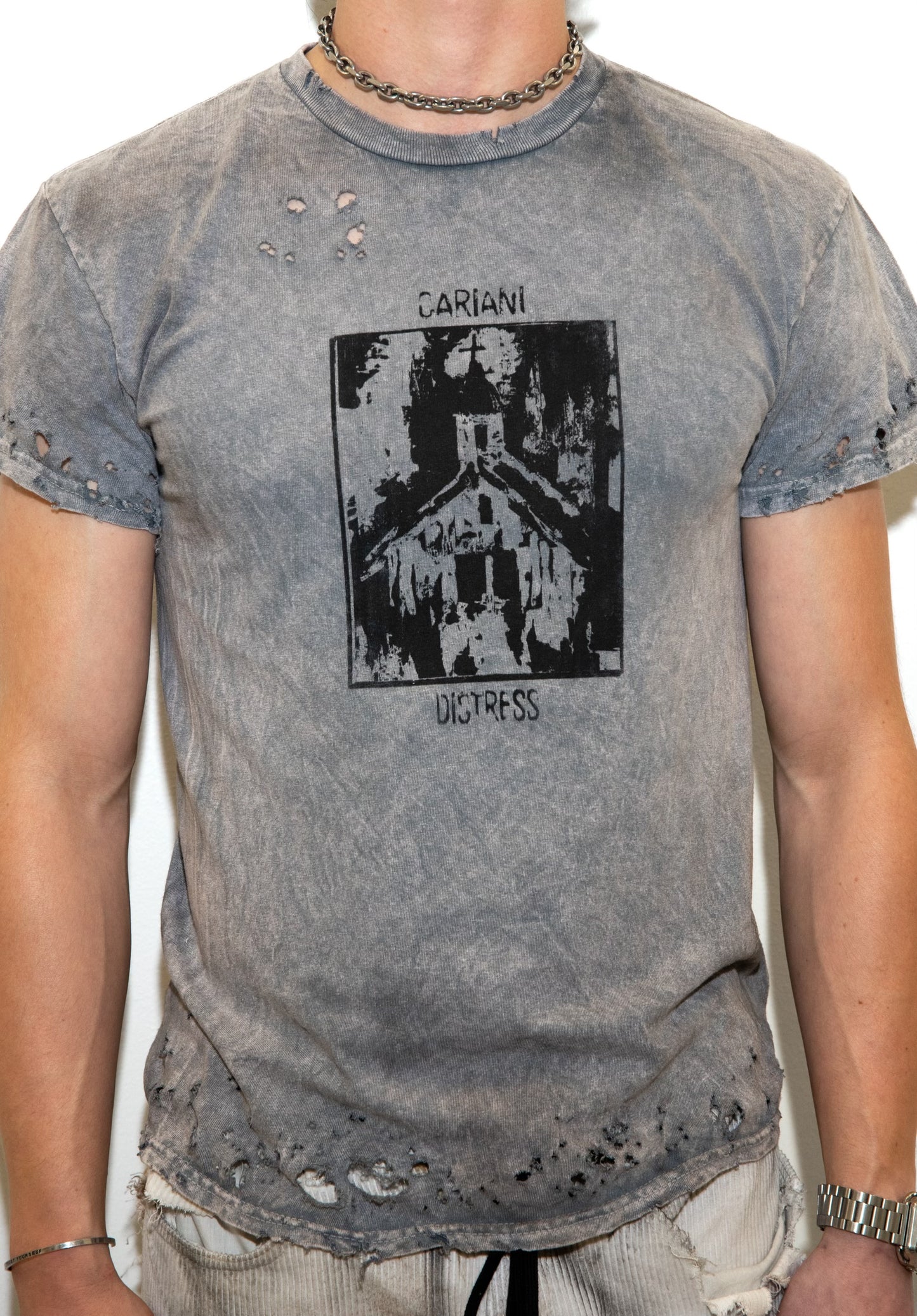 CARIANI™ Distress Tee