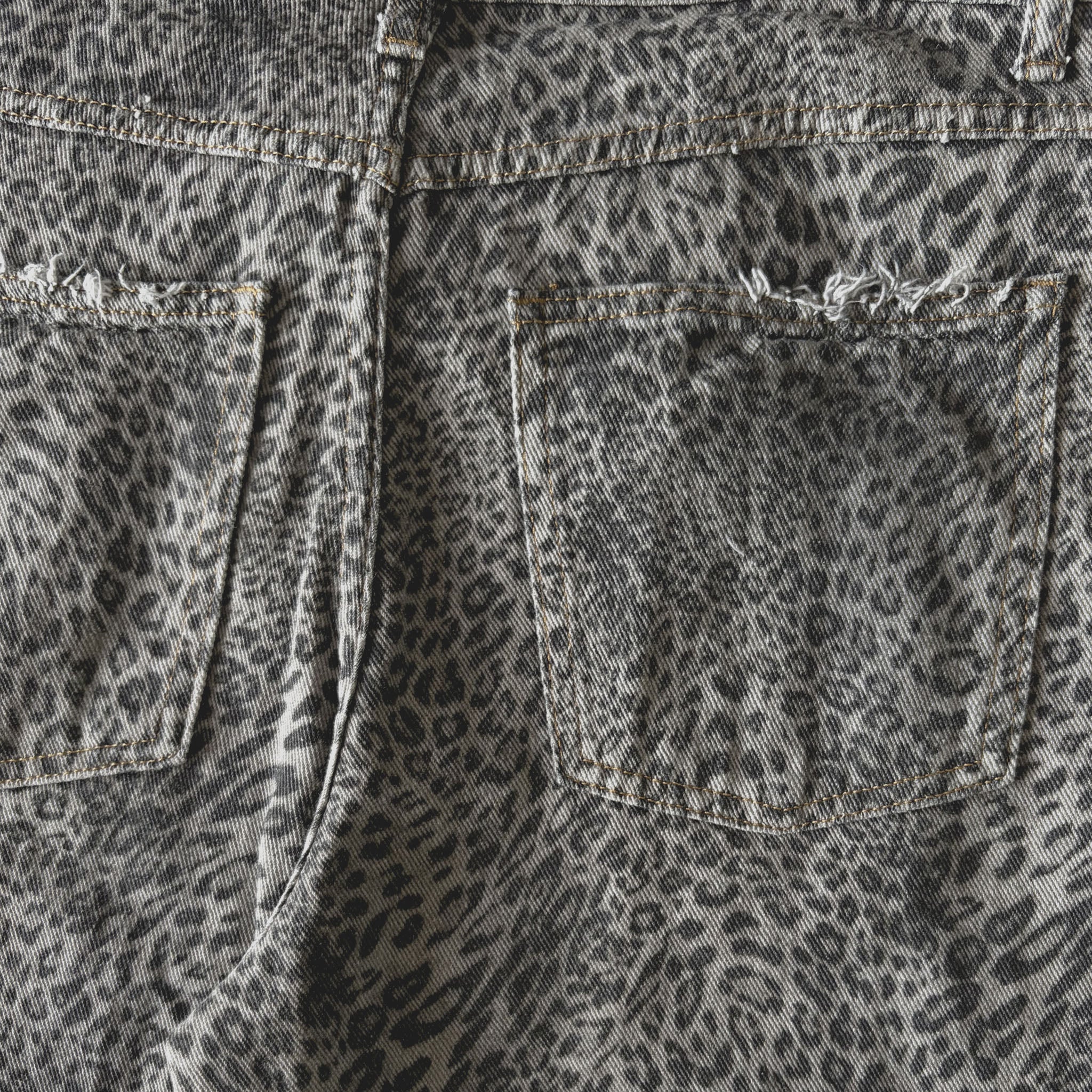 CARIANI® Leopard Barrel Jeans