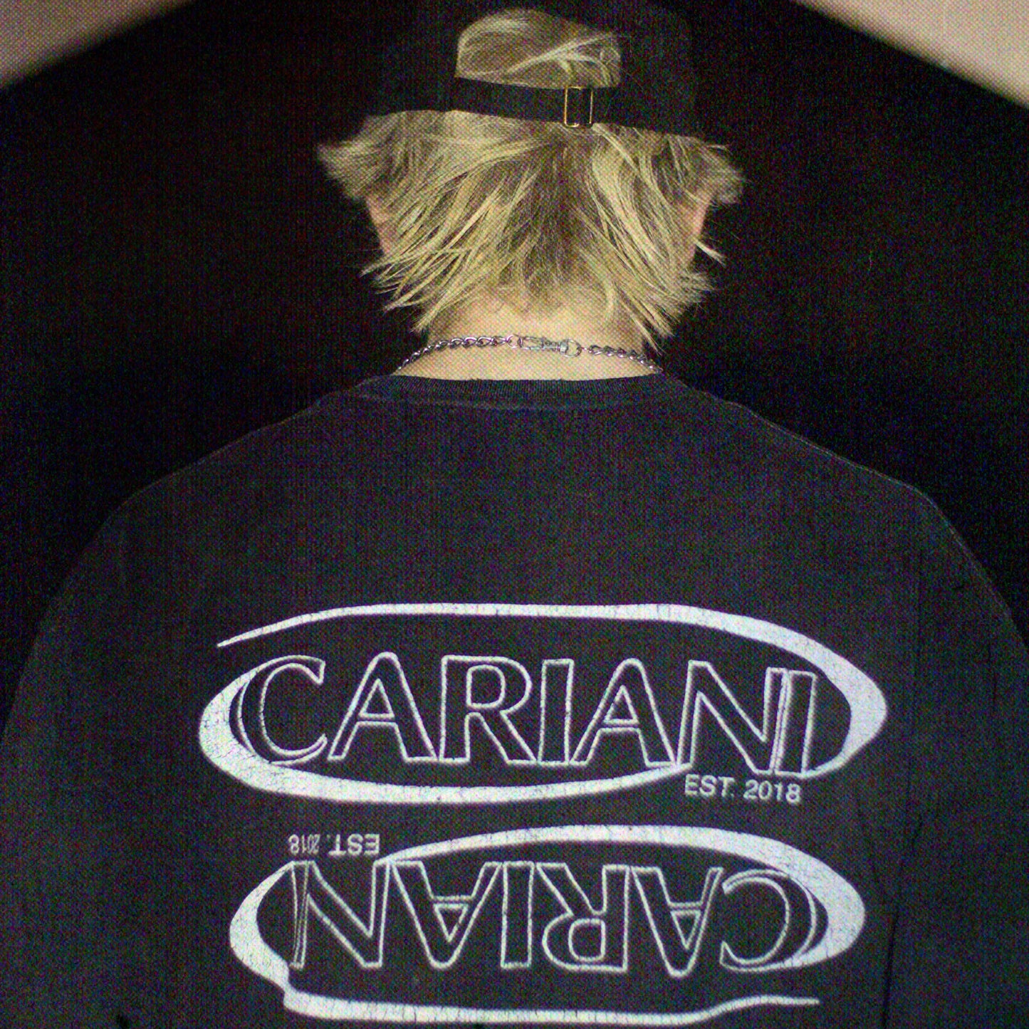 CARIANI® Cracked Oval Logo Tee